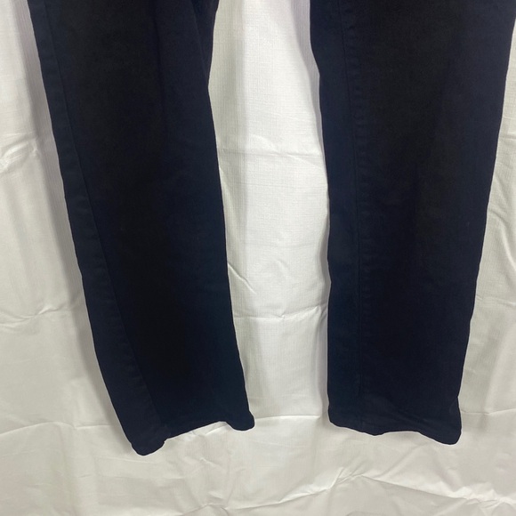 Women’s Straight Jeans With Big Pockets - Picture 2 of 8